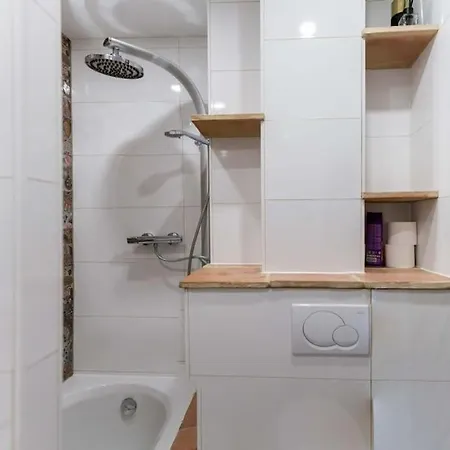 Carmen Apartment